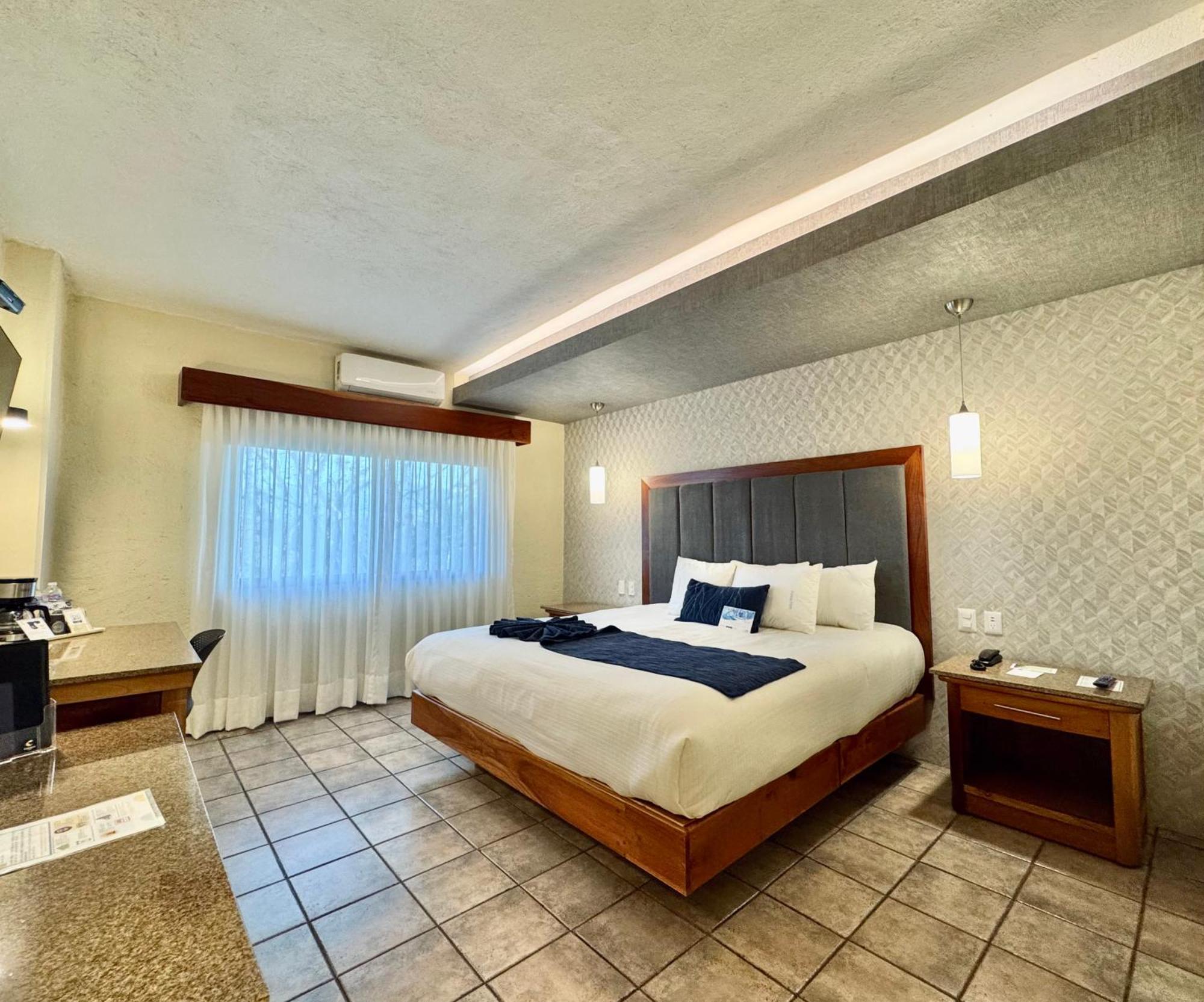 Comfort Inn Cordoba Exterior photo